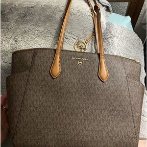 New Michael Kors tote